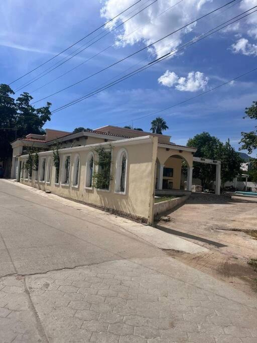 Flores Condominios Casa Narciso Alamos Ngoại thất bức ảnh